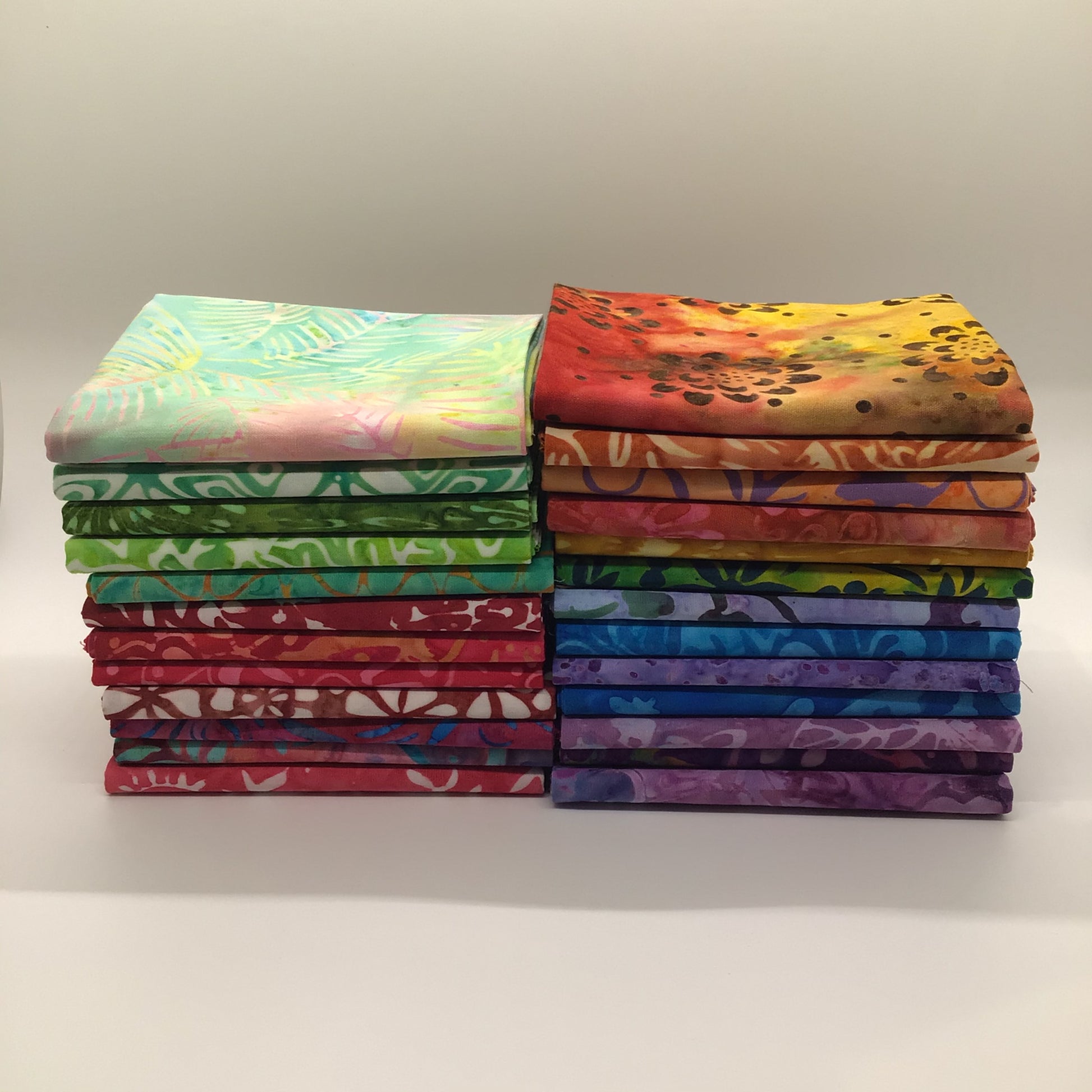 Komo Batiks Fat Quarter Bundle - 25 Pieces - Beachside Knits N Quilts